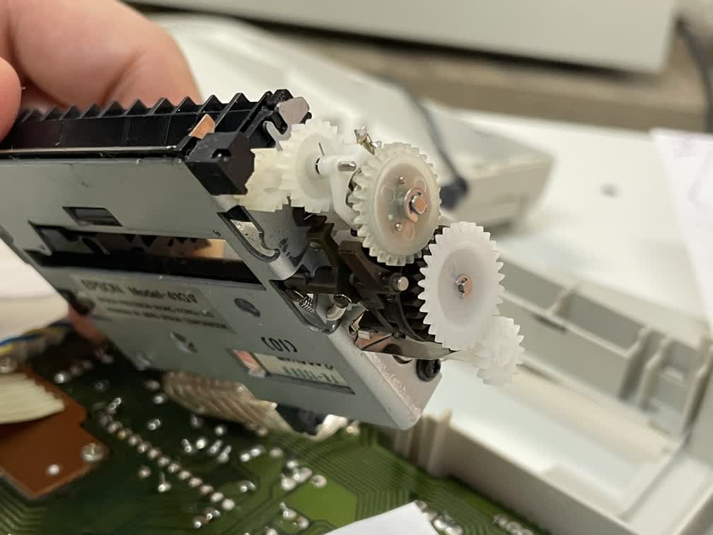 The gear system of the printer module